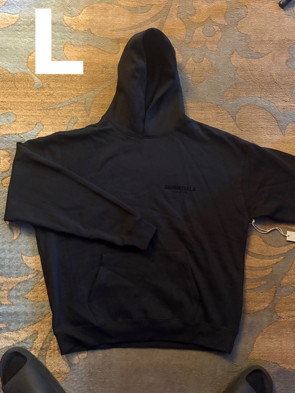 Essential hoodie